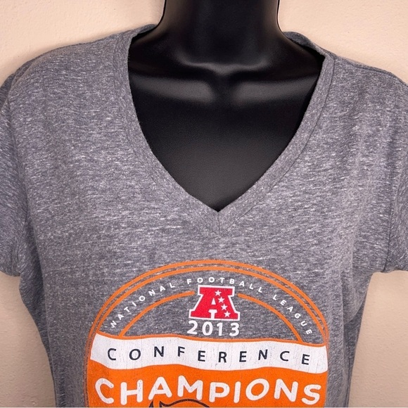 XL 2013 DENVER BRONCOS VNECK GREY TSHIRT TEE WOMENS NFL FOOTBALL - Picture 2 of 12
